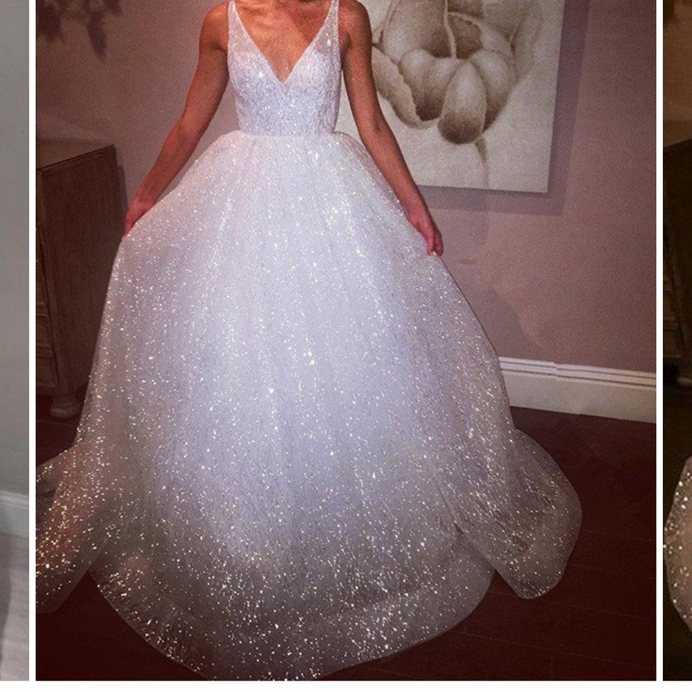 BEAUTIFUL SPARKLING A-LINE WEDDING DRESS